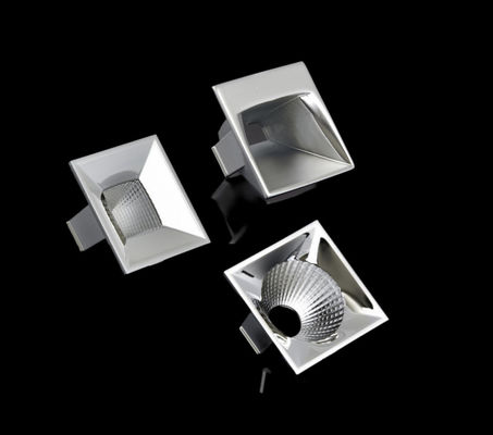 Meerdere combinaties LED-backlight-reflector met een achterste lichtlaag